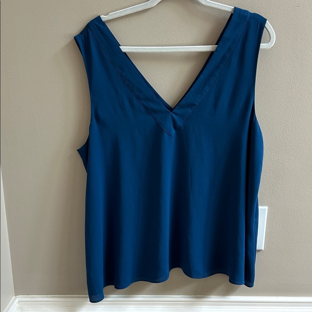 Lilly Pulitzer Blue Double V Neck Flowy Lined Sleeveless Blouse Size XL